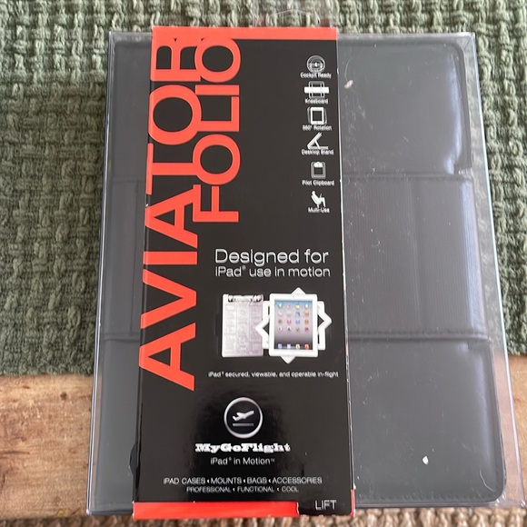 Aviator Folio from MyGoFlight - Picture 1 of 4